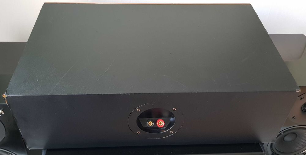 Triangle SAT 1 boxa centru center muzica filme