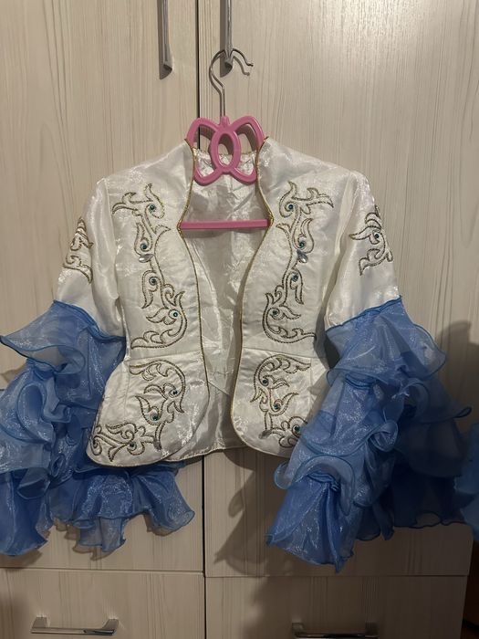 продам платье в национальном стиле