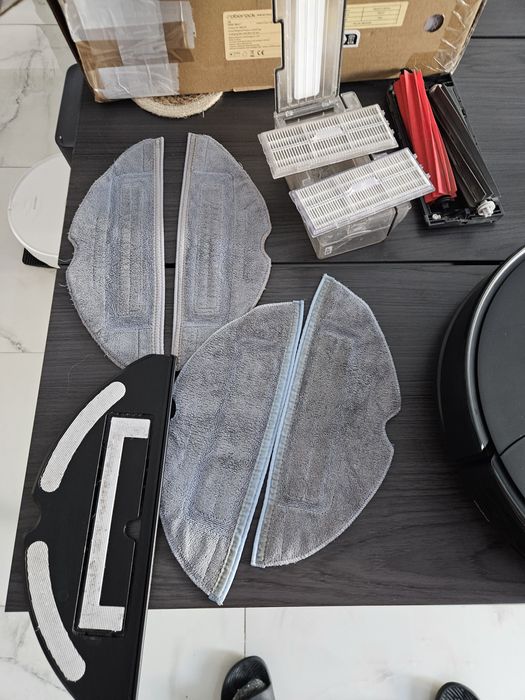 Aspirator robot Roborock s8