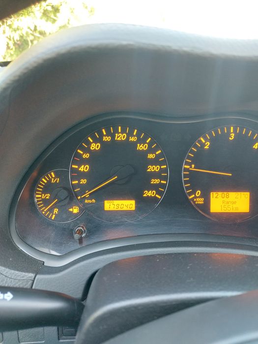 Vand toyota avensis