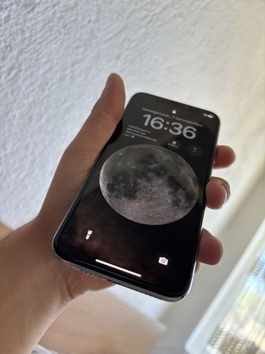 Iphone XS 64GB .