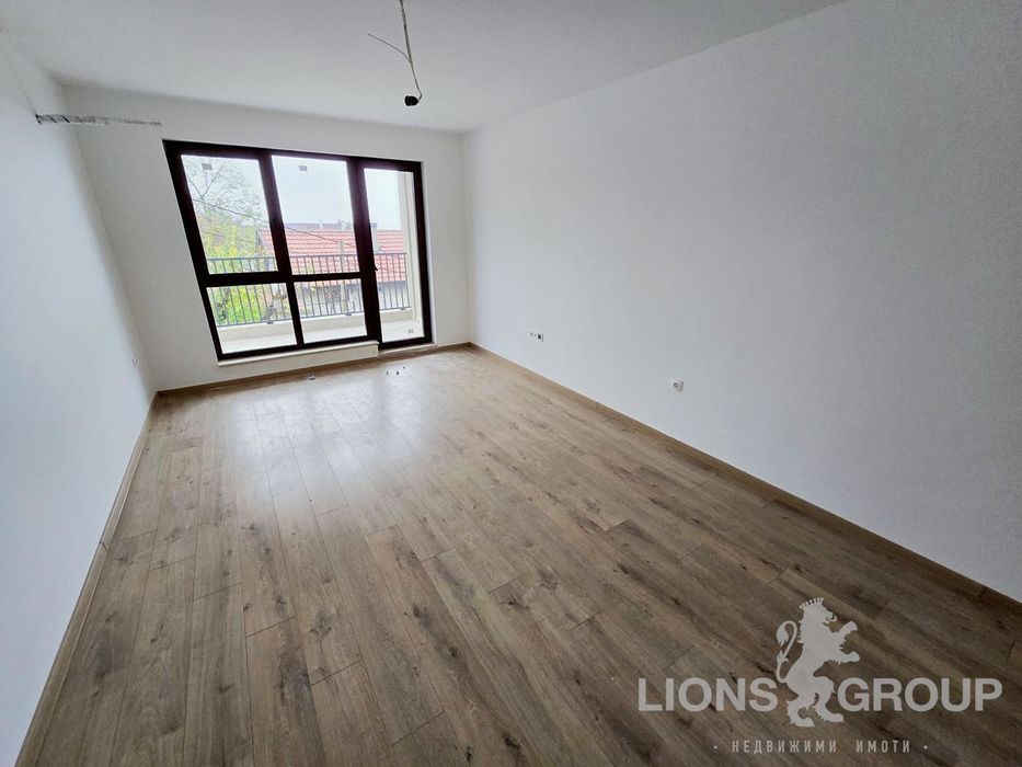 Продава се Тристаен апартамент в Варна, Бриз - 97 кв.м за 1315 €/кв.м - Снимка #2