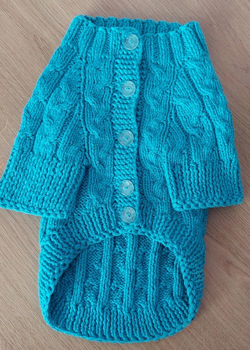 Haine tricotate pentru căței sau pisici