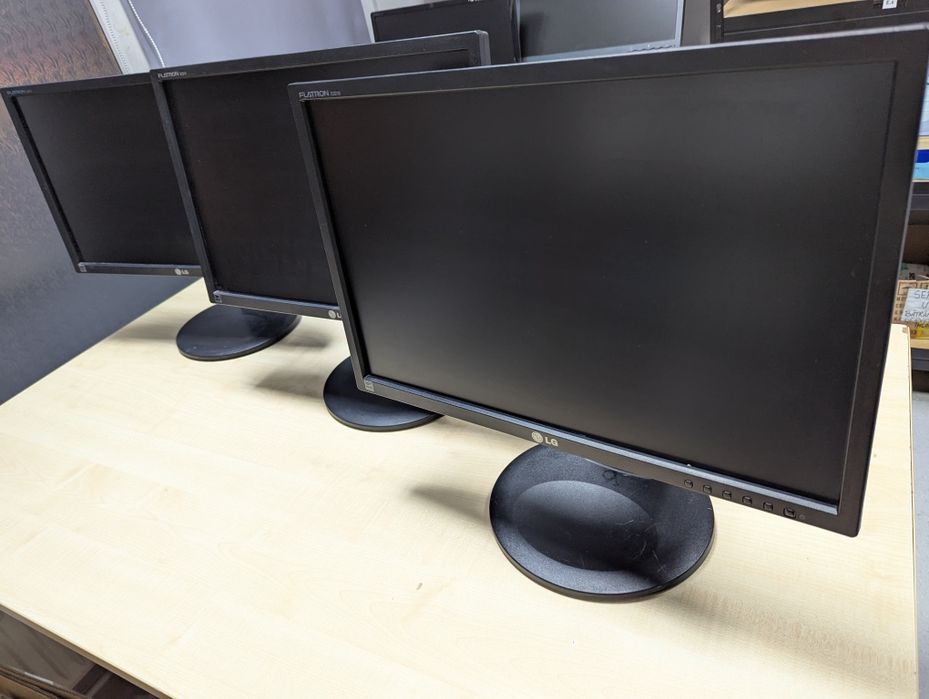 Monitoare LG Flatron E2210PM, 22” – perfecte pentru birou