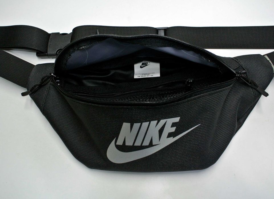 Чанта NIKE оригинална h20