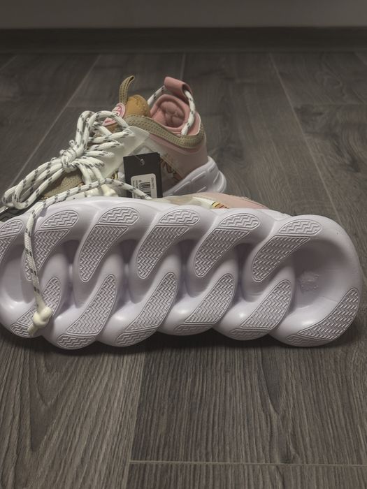 Versace Chain Reaction