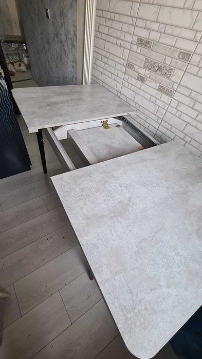 Продам стол в хорошем состоянии