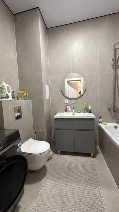 Евродвушка в районе Евразии