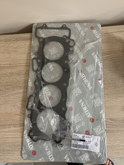 Части за HONDA CBR 600 F4i