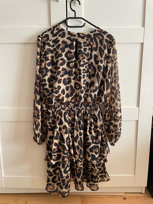 Тигрова рокля с дълъг ръкав