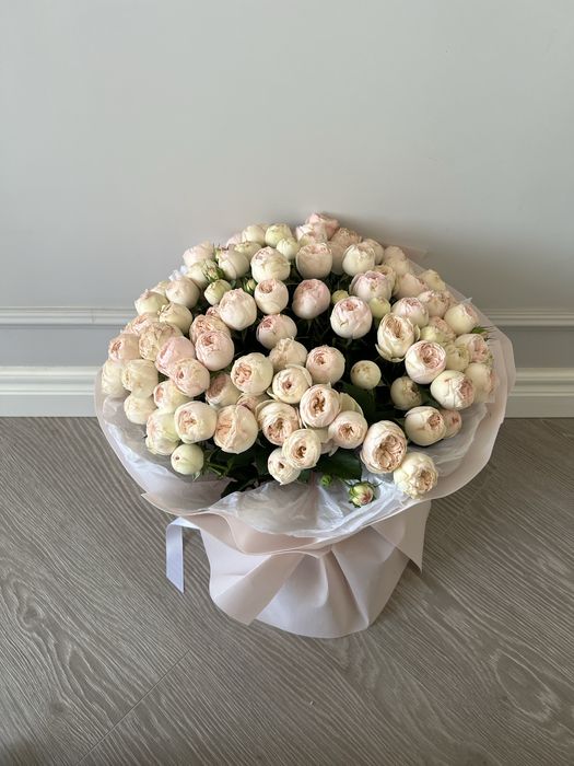 Пионовидные розы