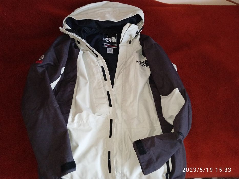 Преходно яке north face