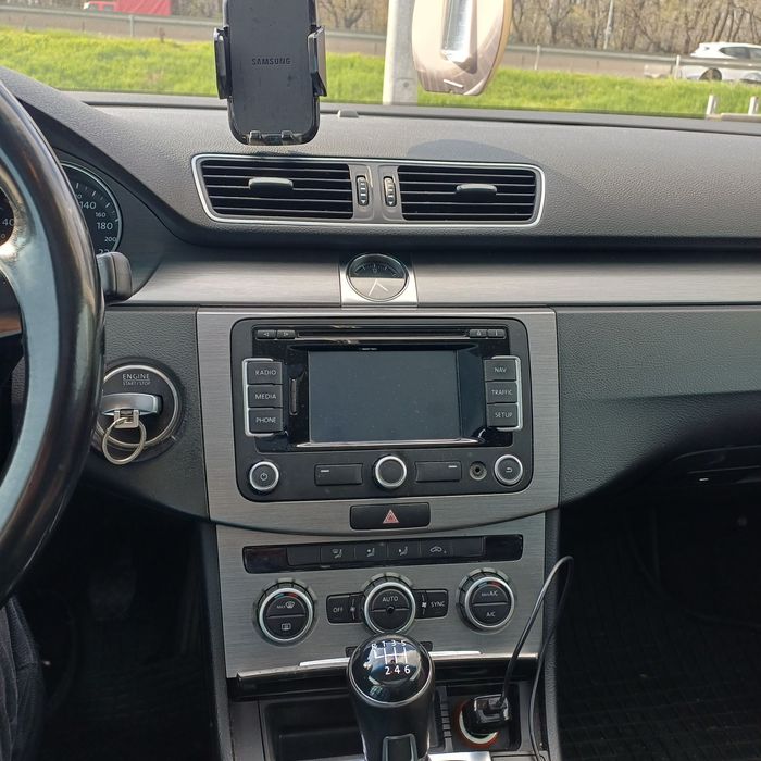 Vând VW Passat Variant B7