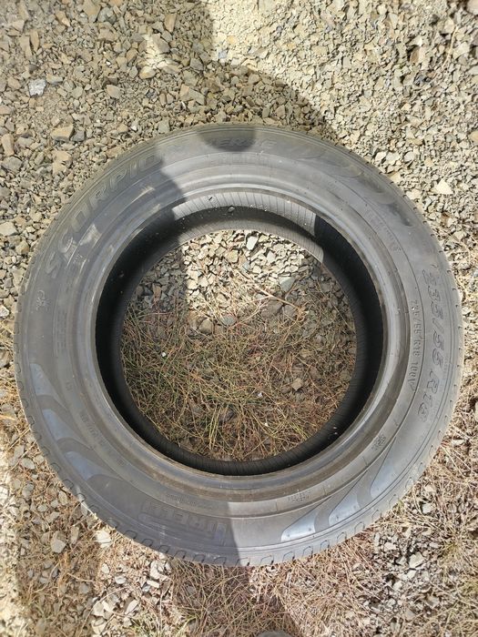 Продам летнею резину на 18