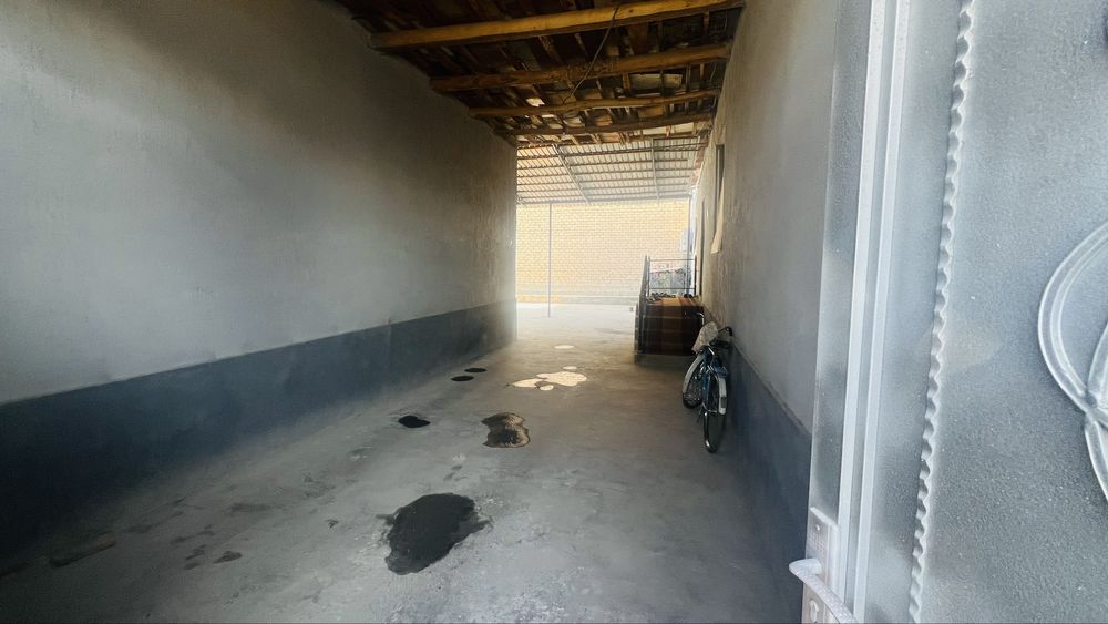 Toshkent shaxar Yangi hayot tumani Binokor mahallada uy sotiladi