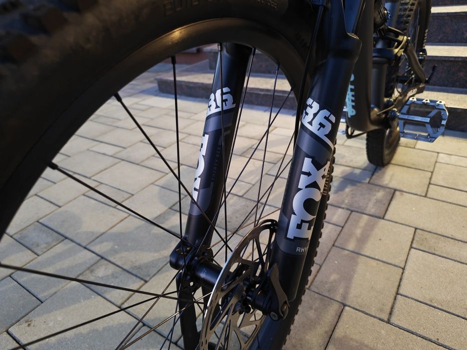 Specialized Status 160 Satin Grey