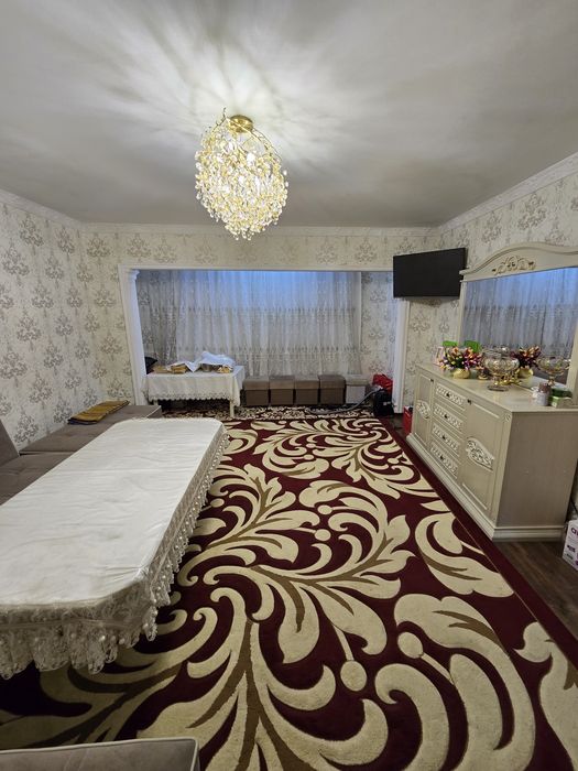 Ялангач продаётся квартира 4/4/4