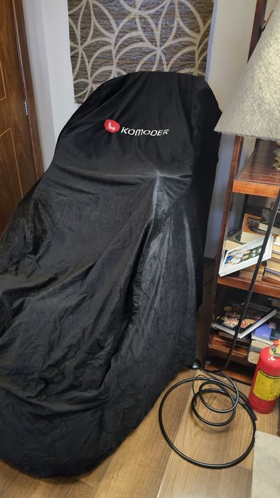 Komoder Prime масажен стол