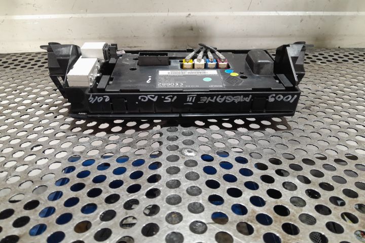Display bord 1ME000107 1ME000107 Renault Megane a 3-a generatie (face