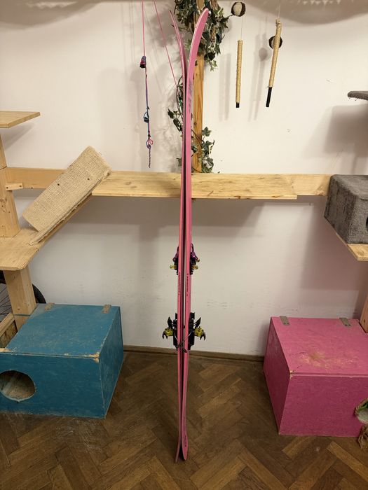 Black Crows Corvus Freebird 183.3, legaturi ATK FR14, KOHLA Vaccum