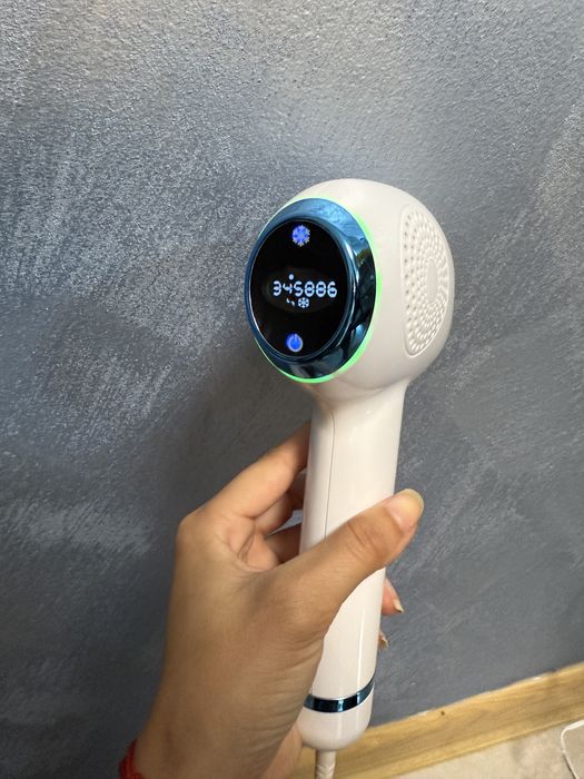 Фотоепилатор с охлаждаща приставка на марката lescolton