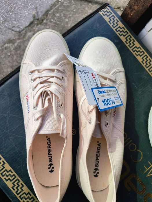 НоВИ 2 чифта 45 номер SUPERGA
