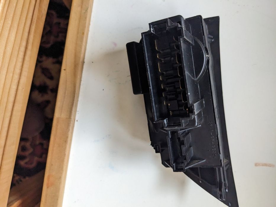 Ключ за фарове светлени на таблото