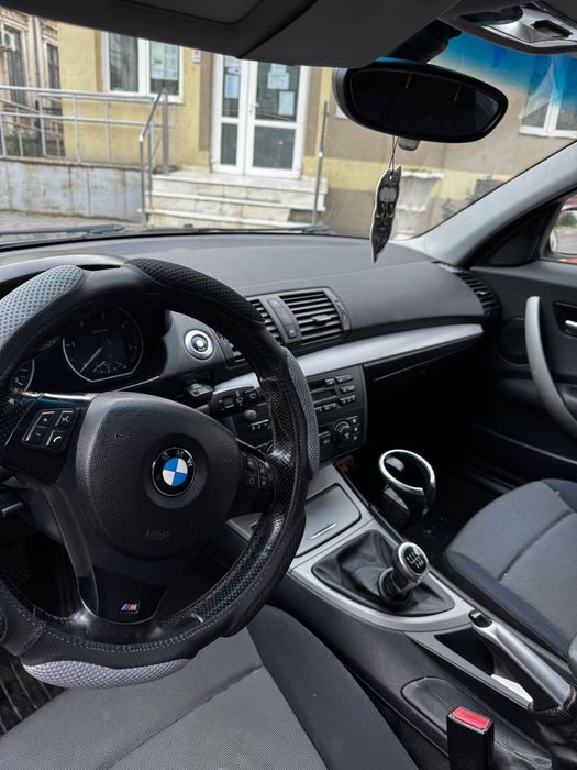 Vand/schimb cu golf 5 sau 6, bmw seria 1 model 118D (Negocabil)
