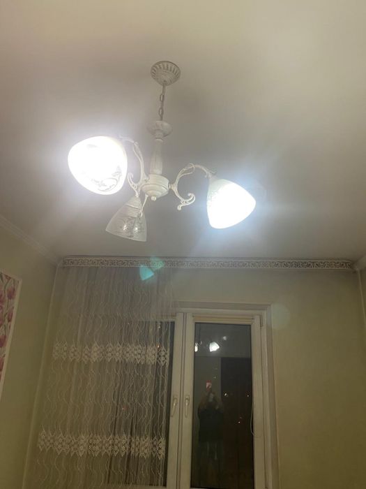 Люстры разные срочно