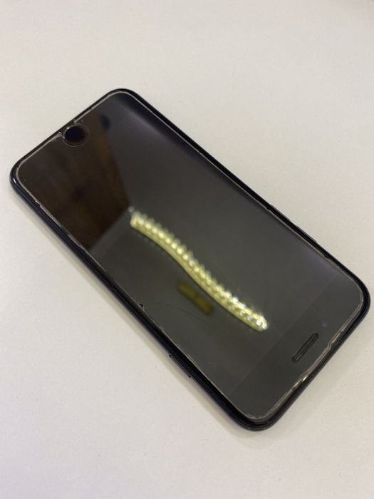 iPhone 7 32  гб черный цвет