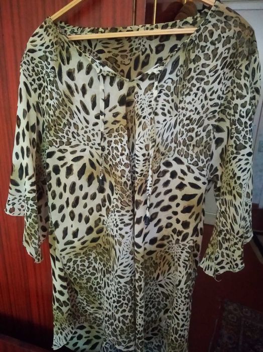 Платья женские 54-56 размеров в отличном состоянии.