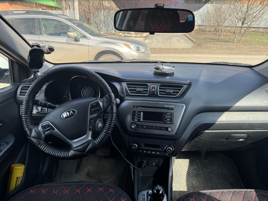 Kia Rio 2015, автомат
