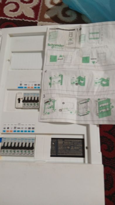 Продам электрический щит и автоматы