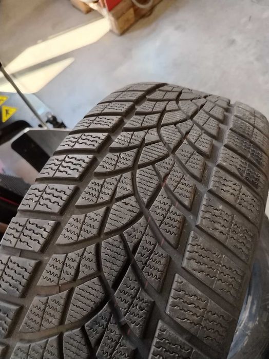 2бр.зимни гуми 235/55/19 Goodyear