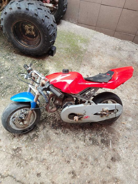 Motocicleta de copii