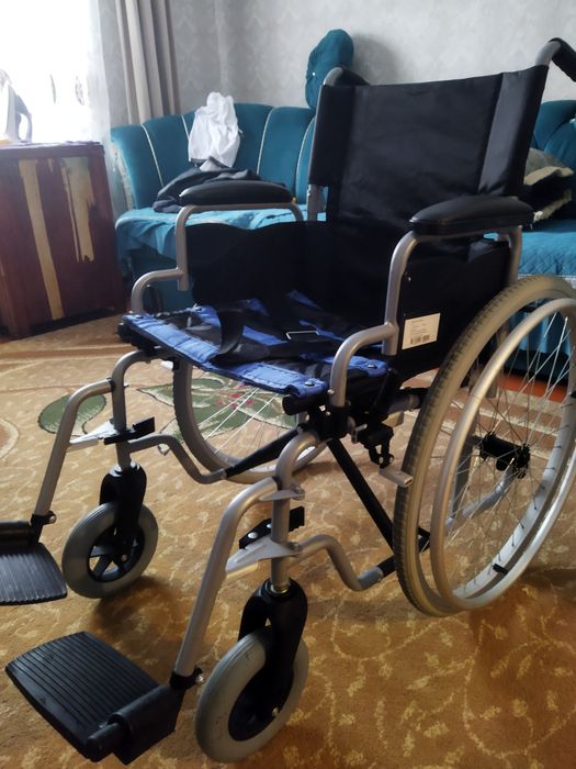 Инвалидная коляска