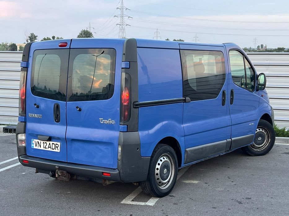 Vând Renault trafic 5 locuri 1.9 diesel