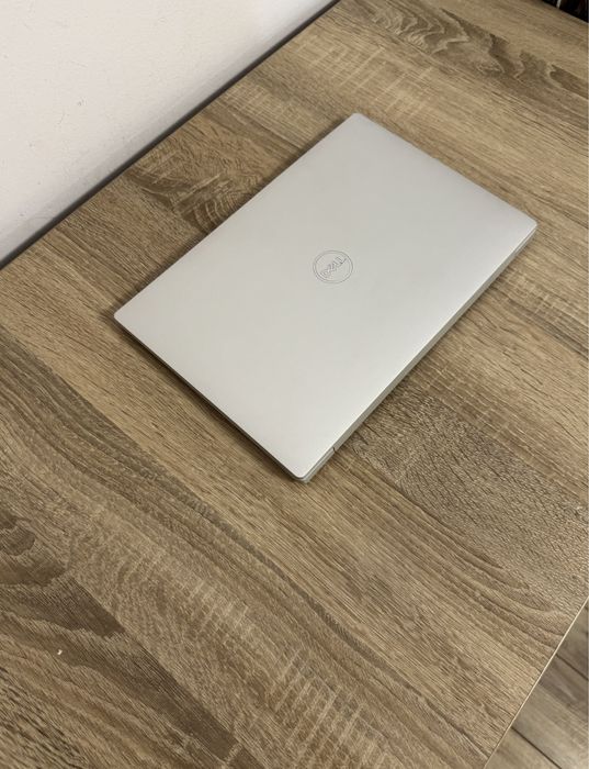 XPS 9320 OLED i7-1260 FULL METAL Nvem 2 TB Super SLIM 1 CM Bateria 12H