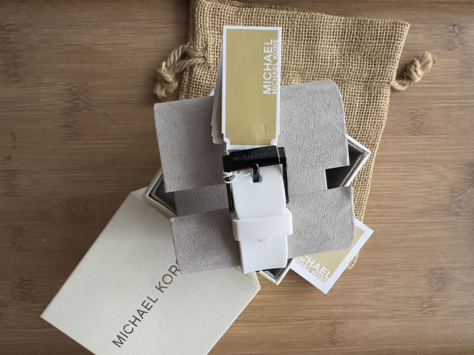 Ceas Michael Kors lady colectia Charley curea de silicon nou MK2829