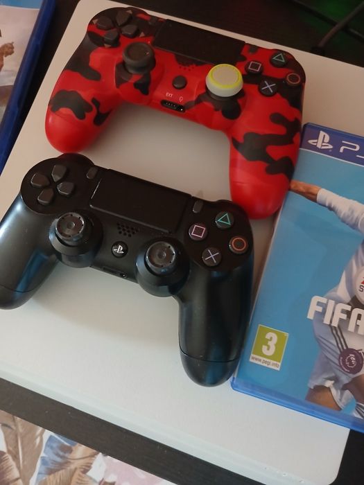Playstation 4 slim white