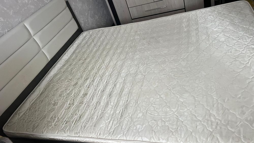 Продам кровать б/у