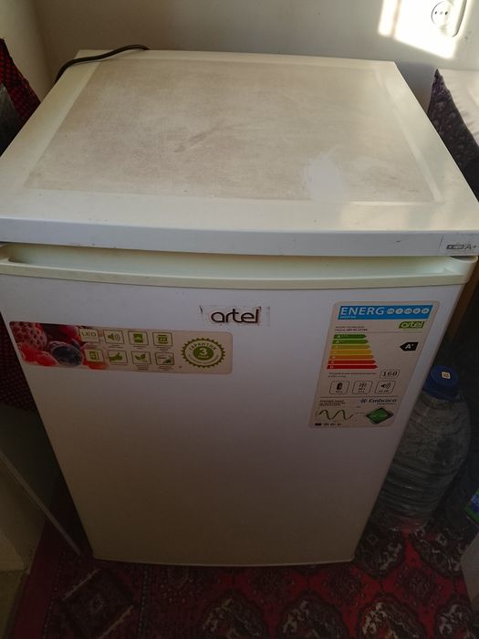 Ассалом алейкум холодильник сотилади холати яхши уста кормаган