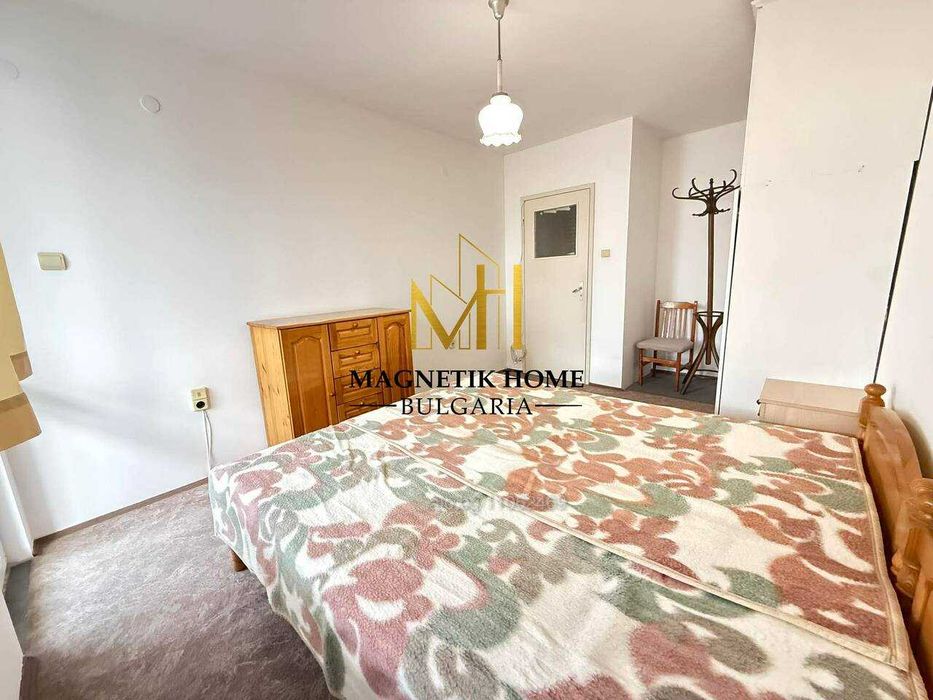 Приветлив двустаен апартамент до Младежки дом и у-ще Иван Вазов в ж.к. Възраждане