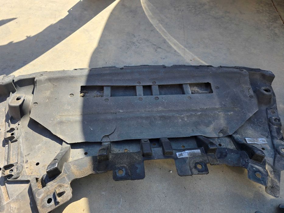 Кори под мотора MERCEDES W222 FACE