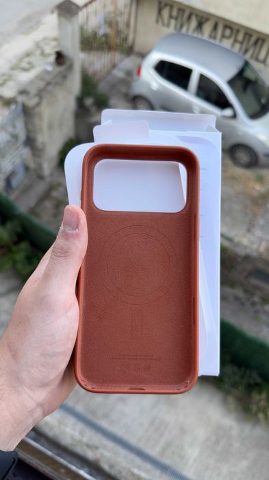Оригинален Apple Силиконов калъф с MagSafe за iPhone 17 Pro Max – Terra Cotta