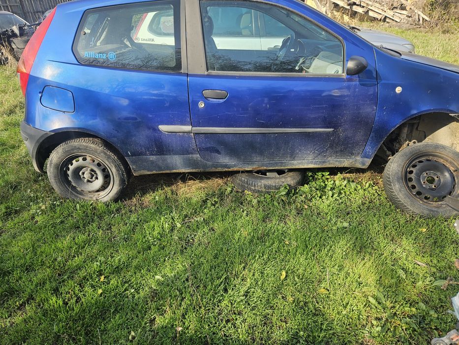 Dezmembrez fiat punto 1,2 benzina fab 2002