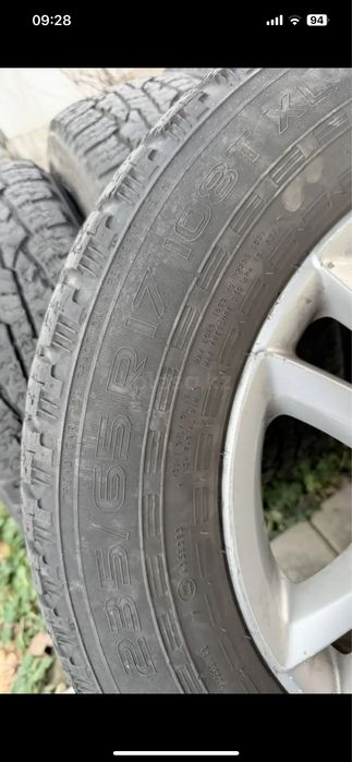Nokian 235/65/17