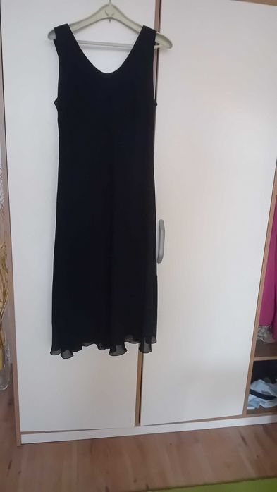 Лятна черна рокля