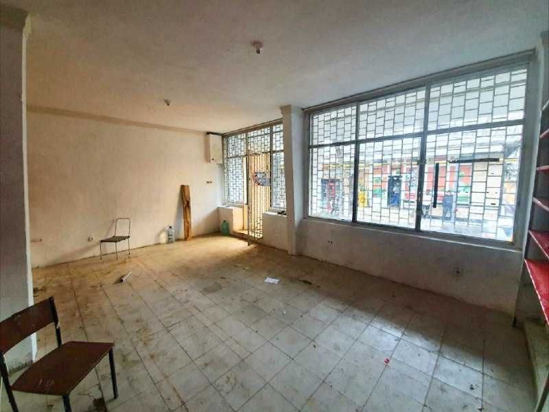 Чиланзар 11кв-л ориентир Почта №123 под Коммерцию 45м2 (с крыльцом)