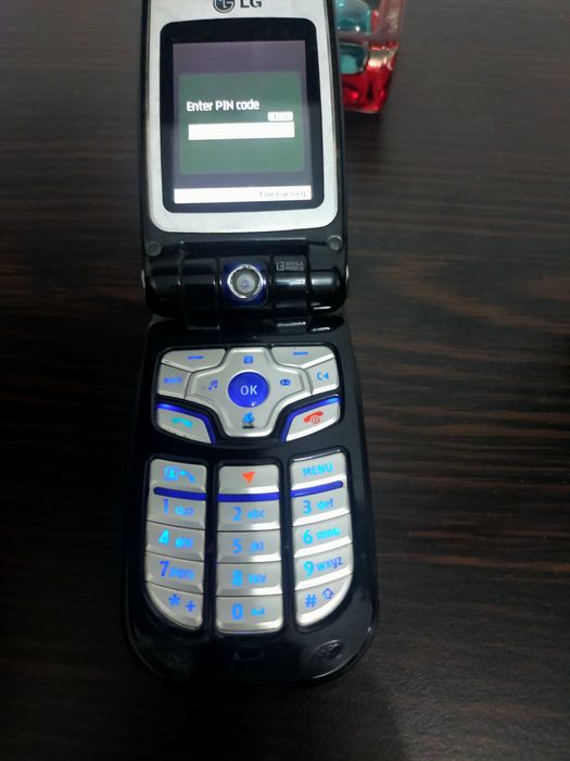 Telefon LG U8360